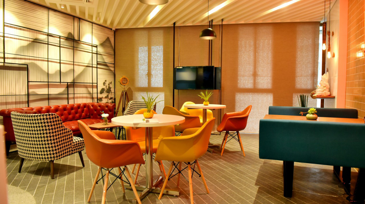 Paragraph Business Center 